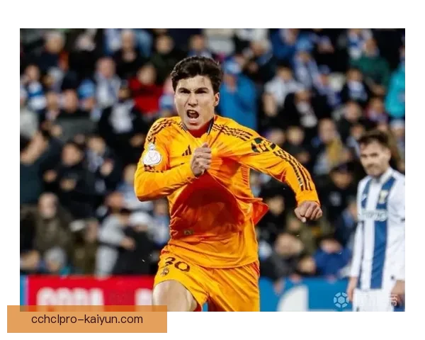 塞尔塔年轻前锋表现亮眼，吸引多支球队关注并竞争签约