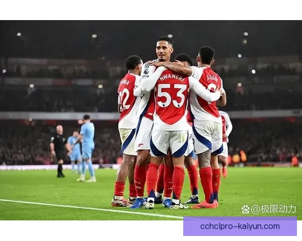 阿尤新赛季状态回暖，助力球队在英超赛场上强势反弹