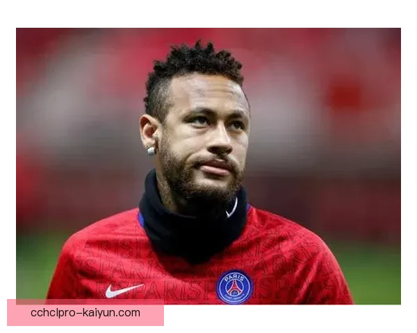 内马尔在巴黎圣日耳曼的生涯表现稳健，助力球队持续提升竞争力。